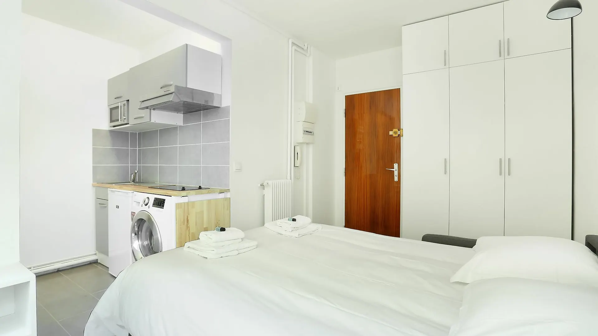 Studio Prestige Champs Elysees Parigi Francia
