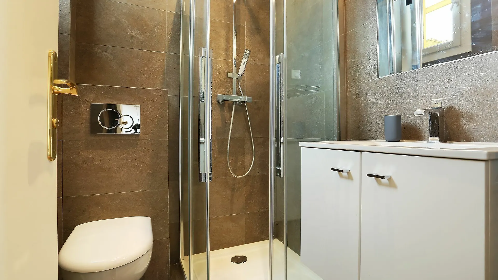 Studio Prestige Champs Elysees Parigi
